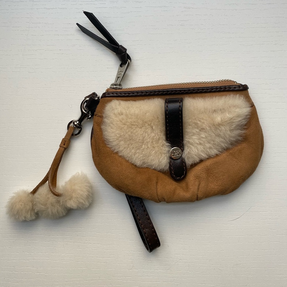 UGG wristlet